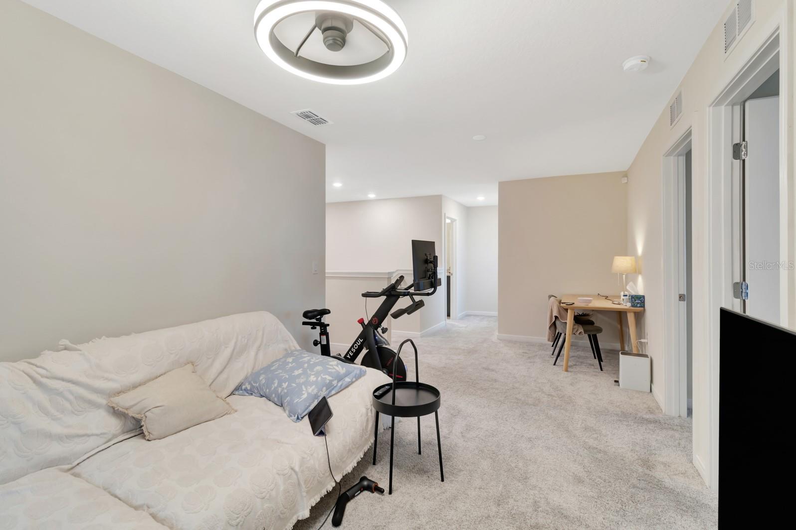 Image 14 of 26 For 4943 Royal Point Avenue