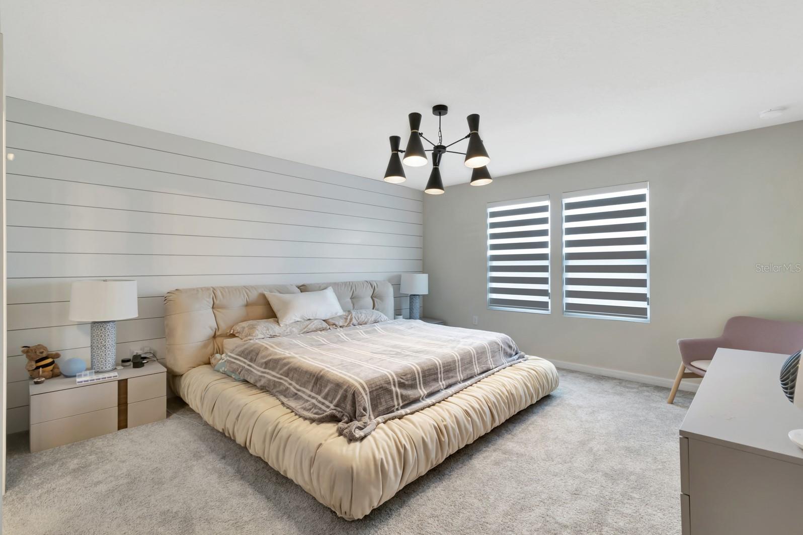 Image 16 of 26 For 4943 Royal Point Avenue