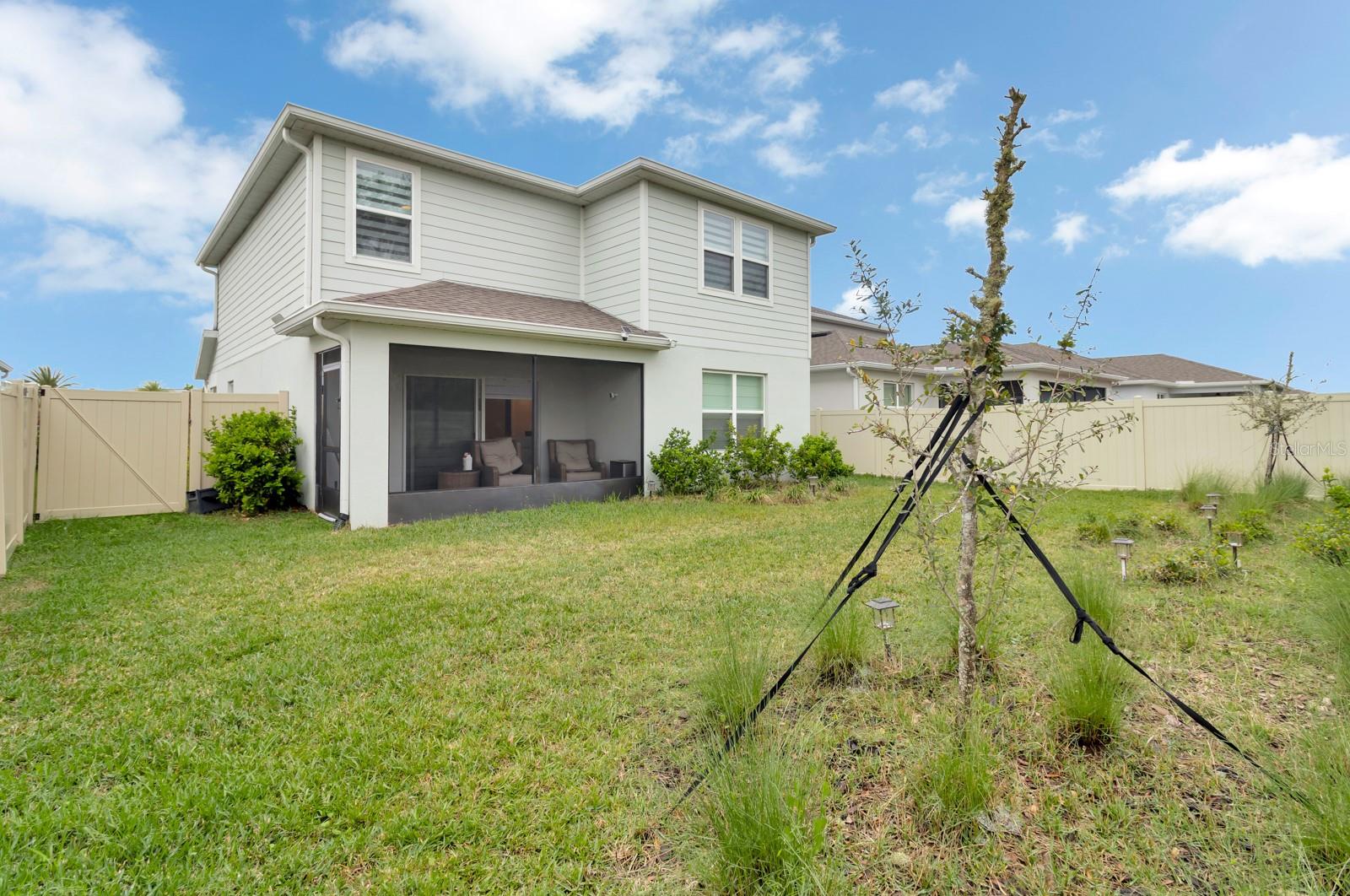 Image 25 of 26 For 4943 Royal Point Avenue