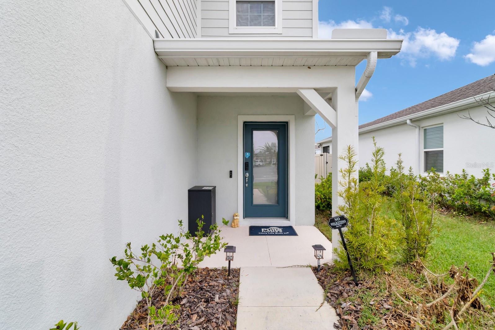 Image 3 of 26 For 4943 Royal Point Avenue