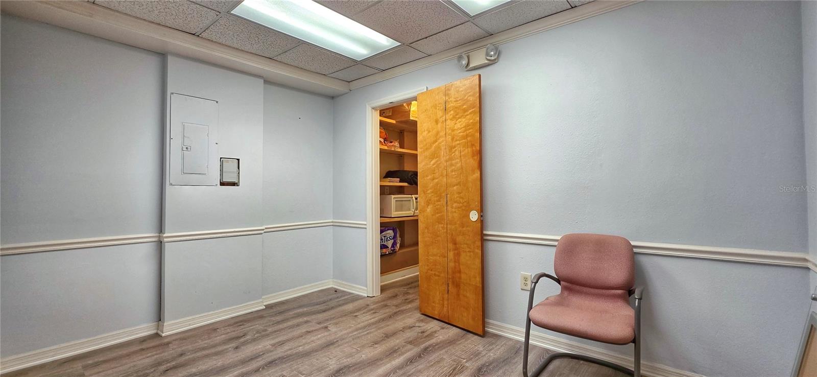 Image 14 of 22 For 2323 Curlew Road 7b