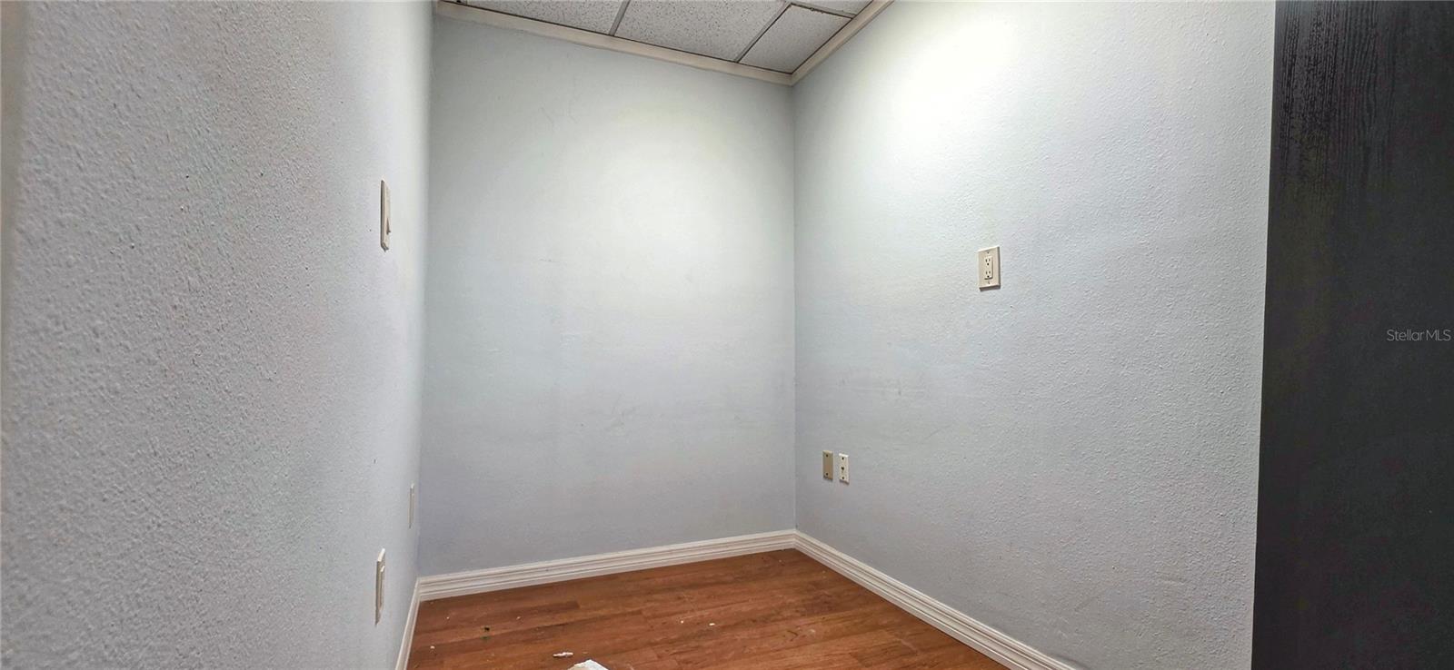 Image 19 of 22 For 2323 Curlew Road 7b