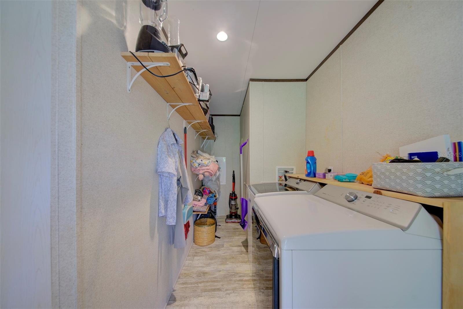 Image 23 of 43 For 9025 Yogi Place