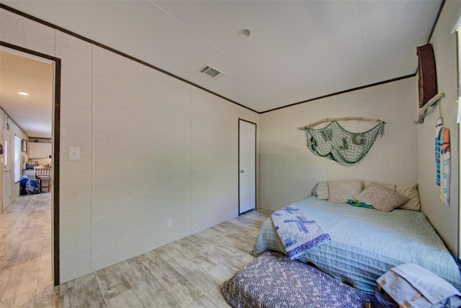 Image 35 of 43 For 9025 Yogi Place