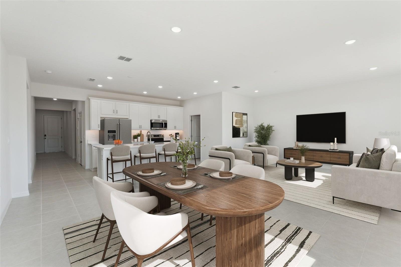 Image 3 of 21 For 826 Emerald Grove Drive