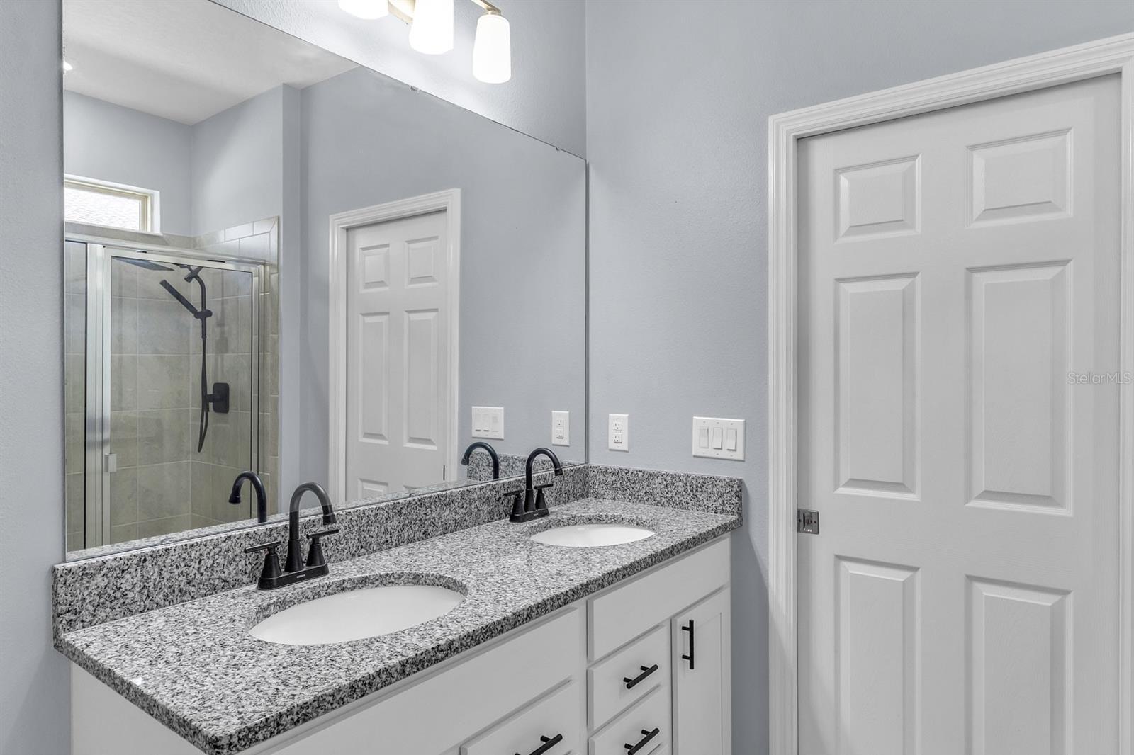 Image 21 of 33 For 12653 Palapa Loop