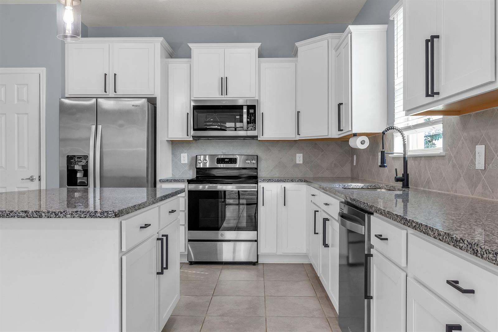 Image 22 of 33 For 12653 Palapa Loop