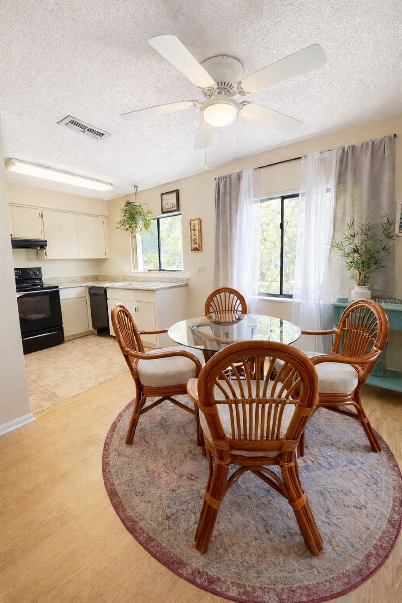 Image 3 of 7 For 9374 Nakoma Way 0009