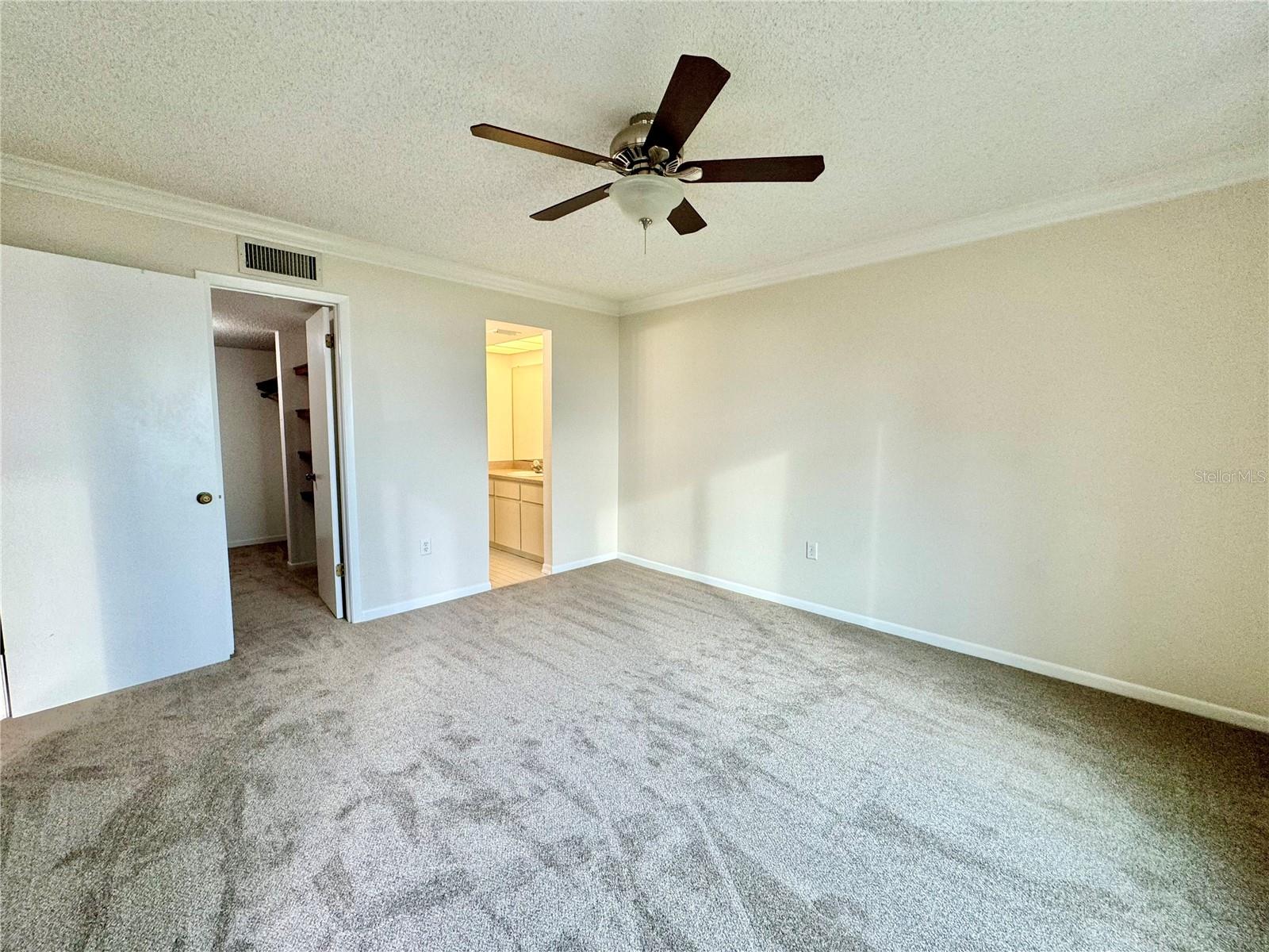 Image 29 of 46 For 4620 Bay Boulevard 1116