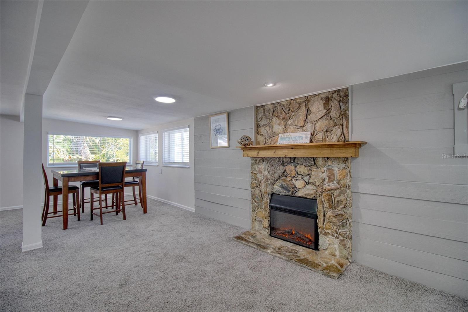 Image 5 of 27 For 6820 Sea Ranch Drive