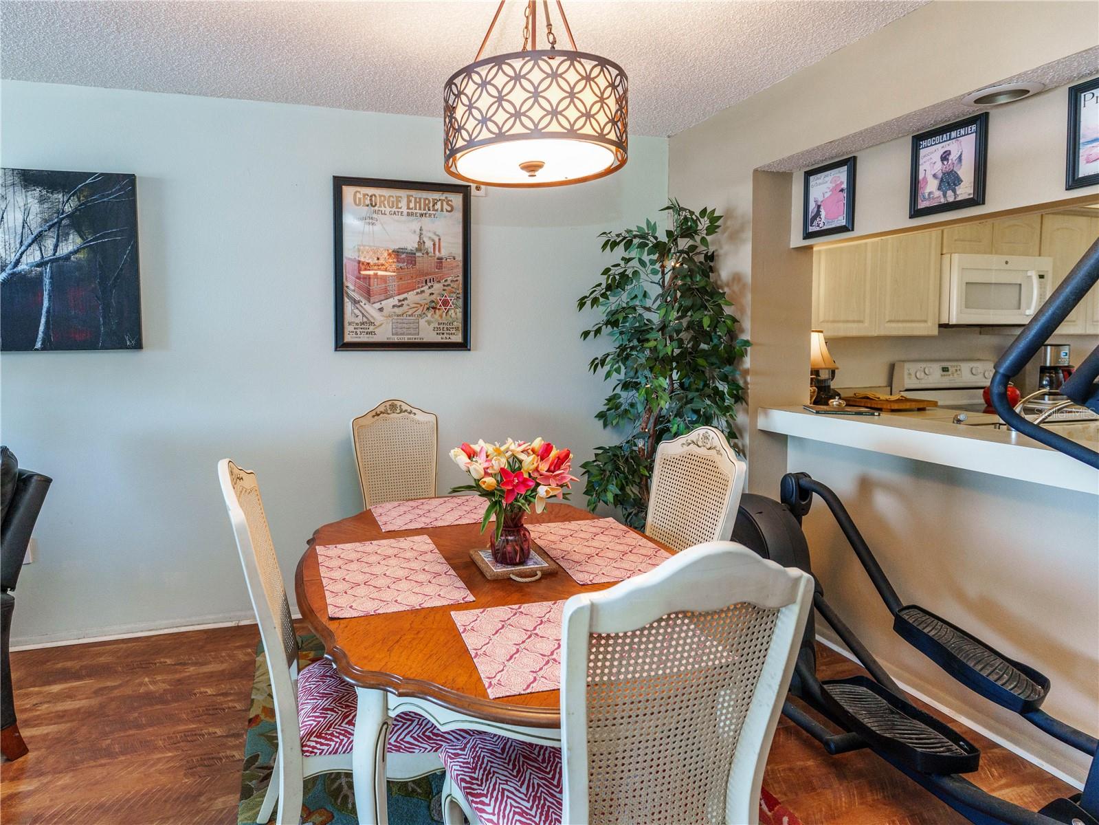 Image 10 of 44 For 4823 Ebbtide Lane 302