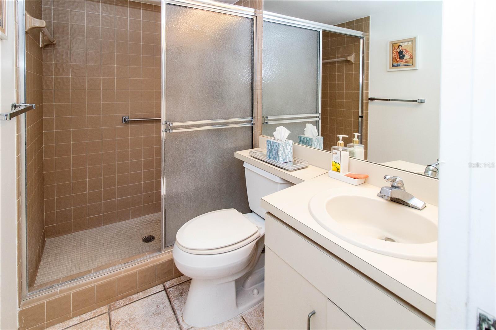 Image 23 of 44 For 4823 Ebbtide Lane 302