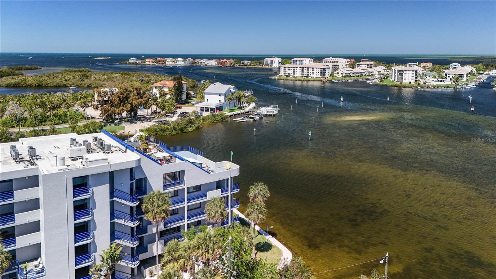 Image 27 of 44 For 4823 Ebbtide Lane 302