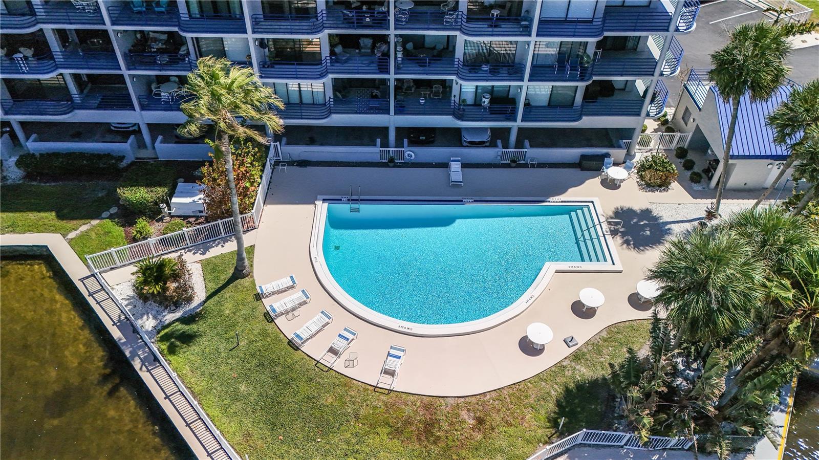 Image 30 of 44 For 4823 Ebbtide Lane 302