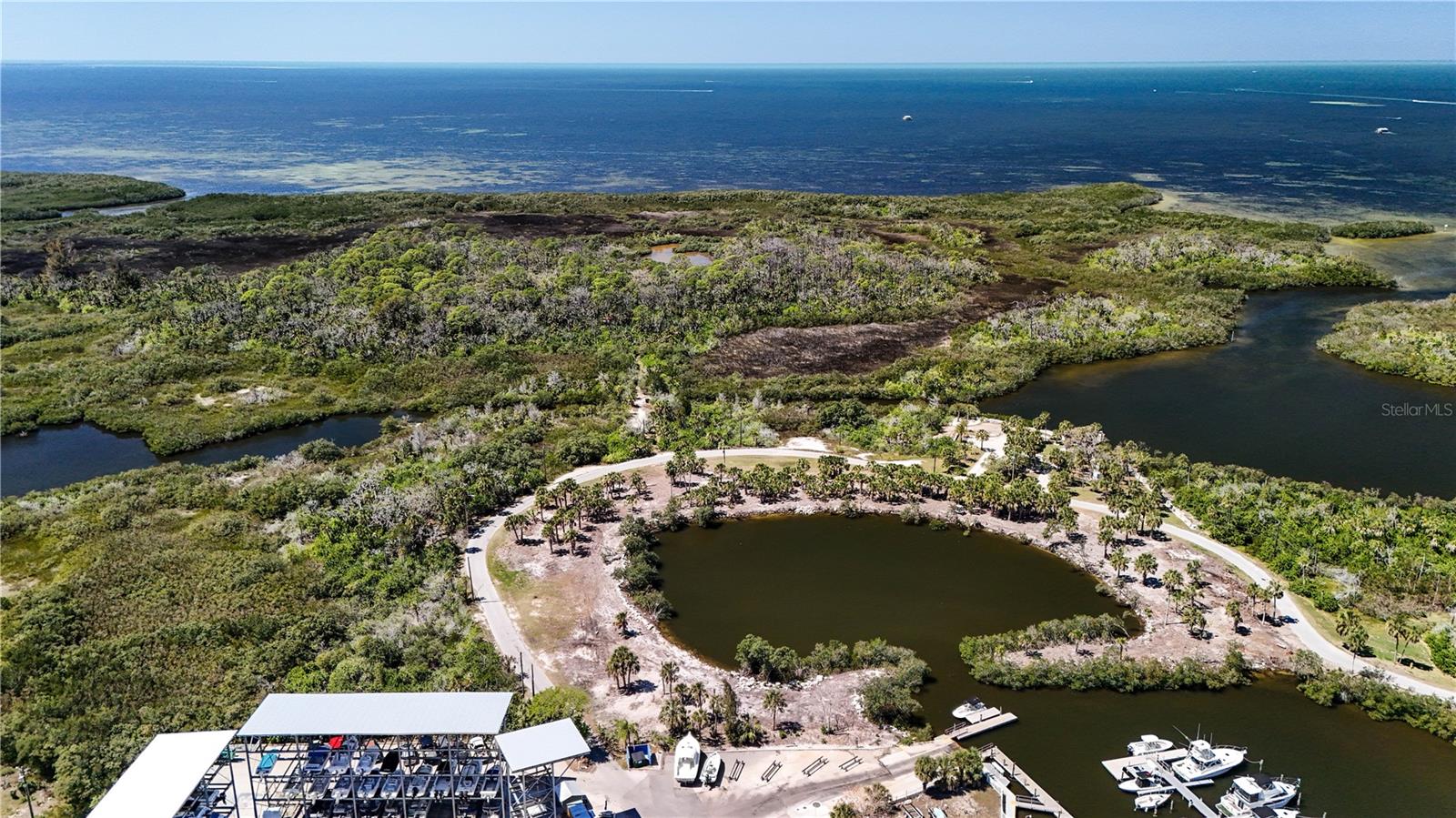 Image 39 of 44 For 4823 Ebbtide Lane 302