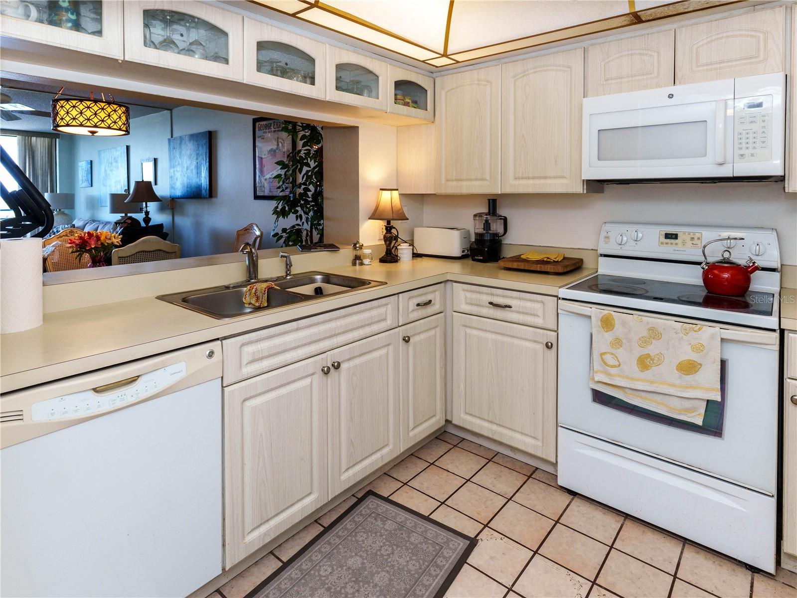 Image 7 of 44 For 4823 Ebbtide Lane 302