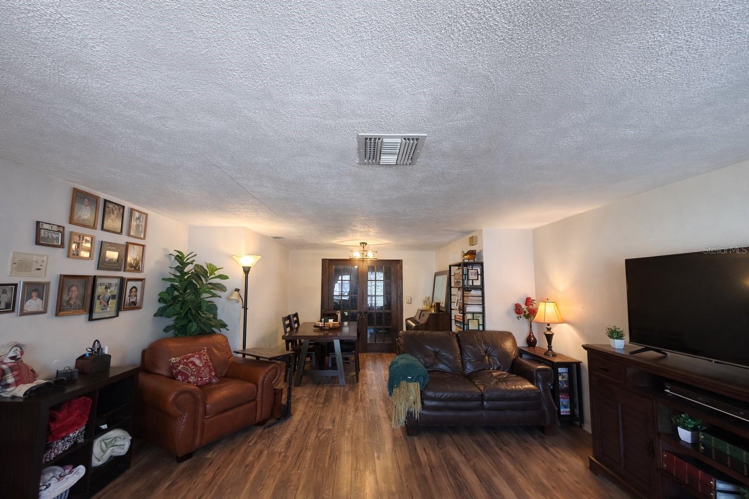 Image 11 of 30 For 4600 Bowl Street