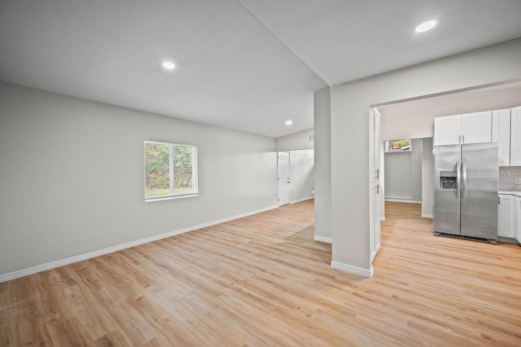 Image 11 of 24 For 600 Ventura Avenue