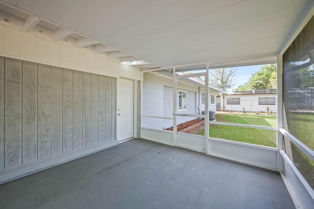 Image 21 of 24 For 600 Ventura Avenue