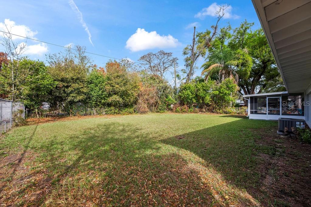 Image 23 of 24 For 600 Ventura Avenue