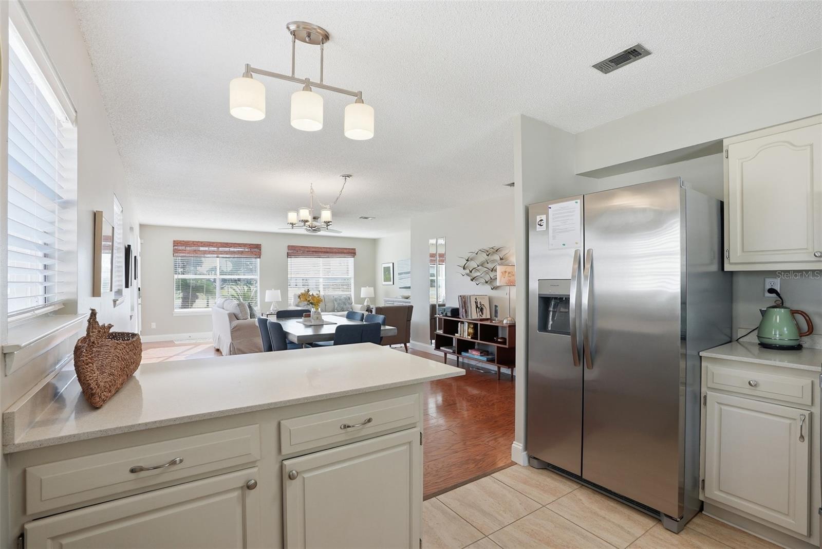 Image 14 of 41 For 323 Kelly Street