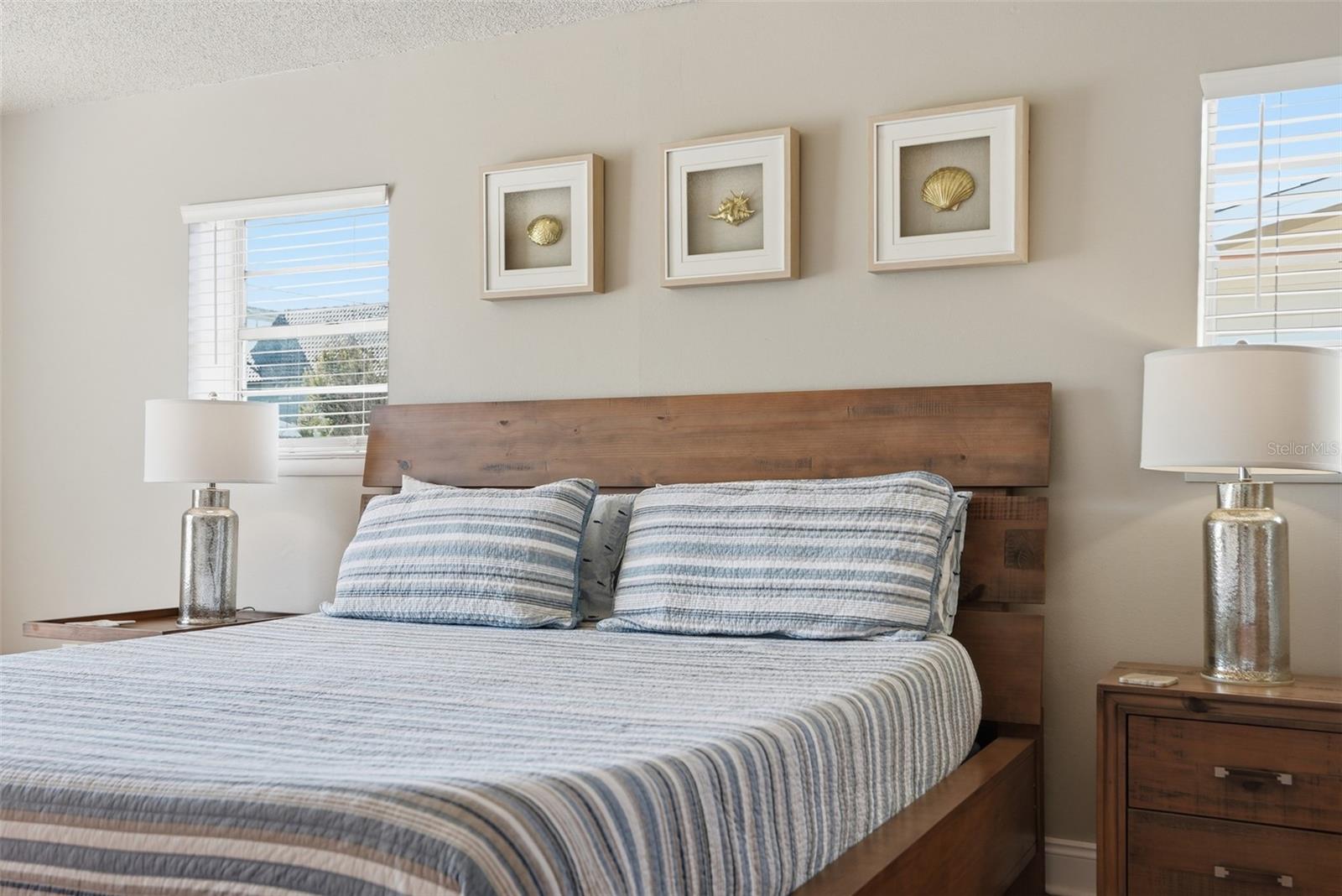 Image 18 of 41 For 323 Kelly Street