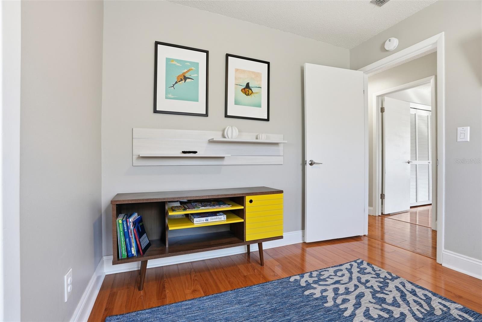 Image 24 of 41 For 323 Kelly Street