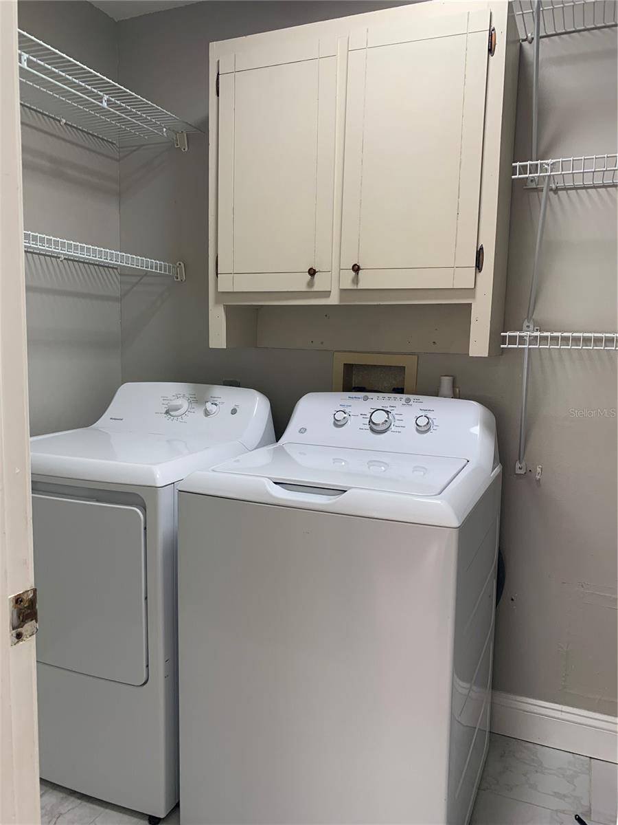 Image 30 of 41 For 323 Kelly Street