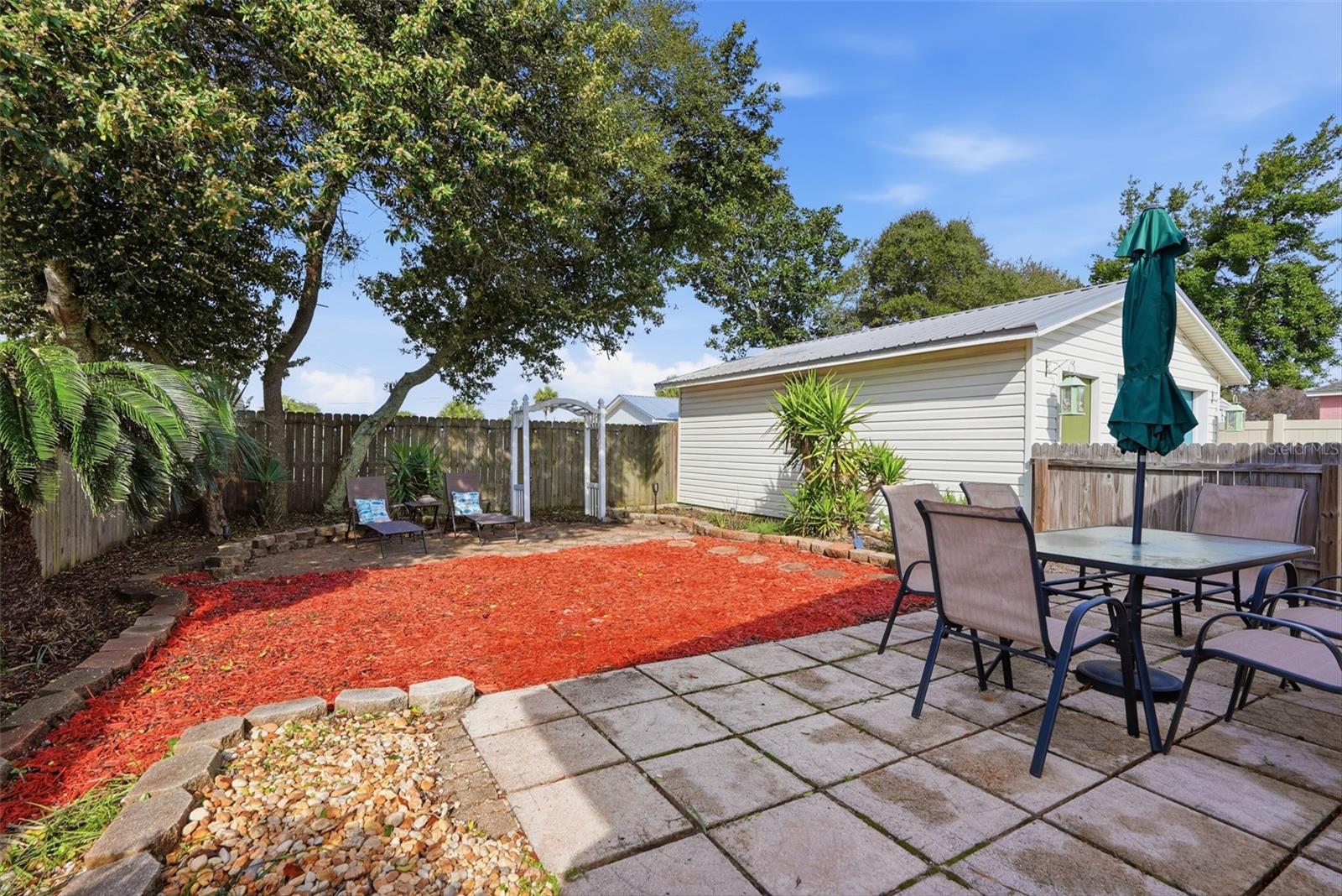 Image 36 of 41 For 323 Kelly Street