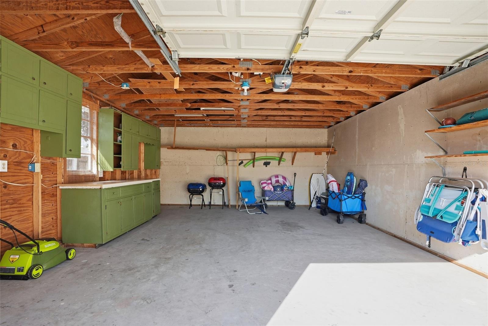 Image 39 of 41 For 323 Kelly Street