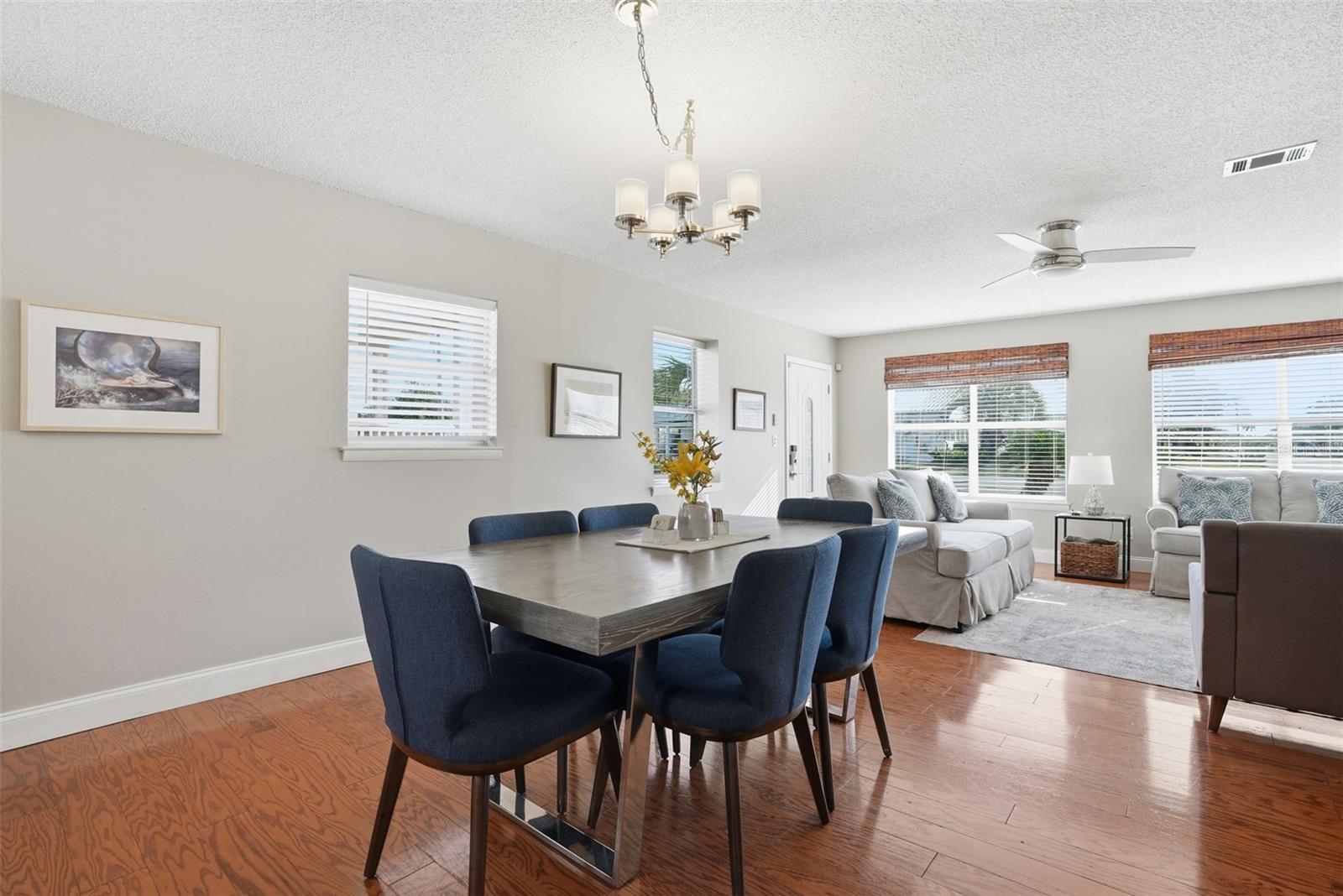 Image 8 of 41 For 323 Kelly Street