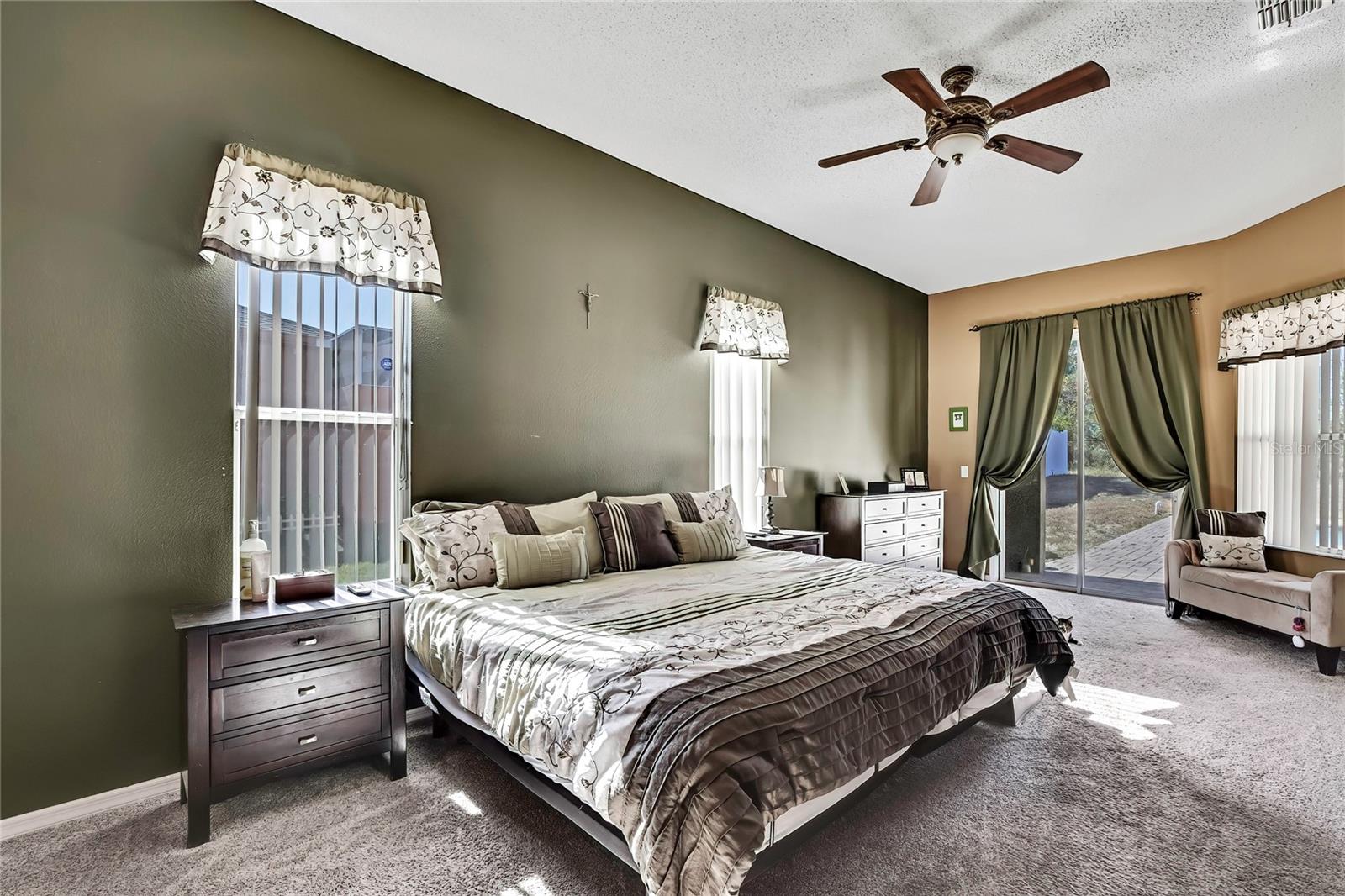 Image 18 of 44 For 4771 Sand Ridge Boulevard