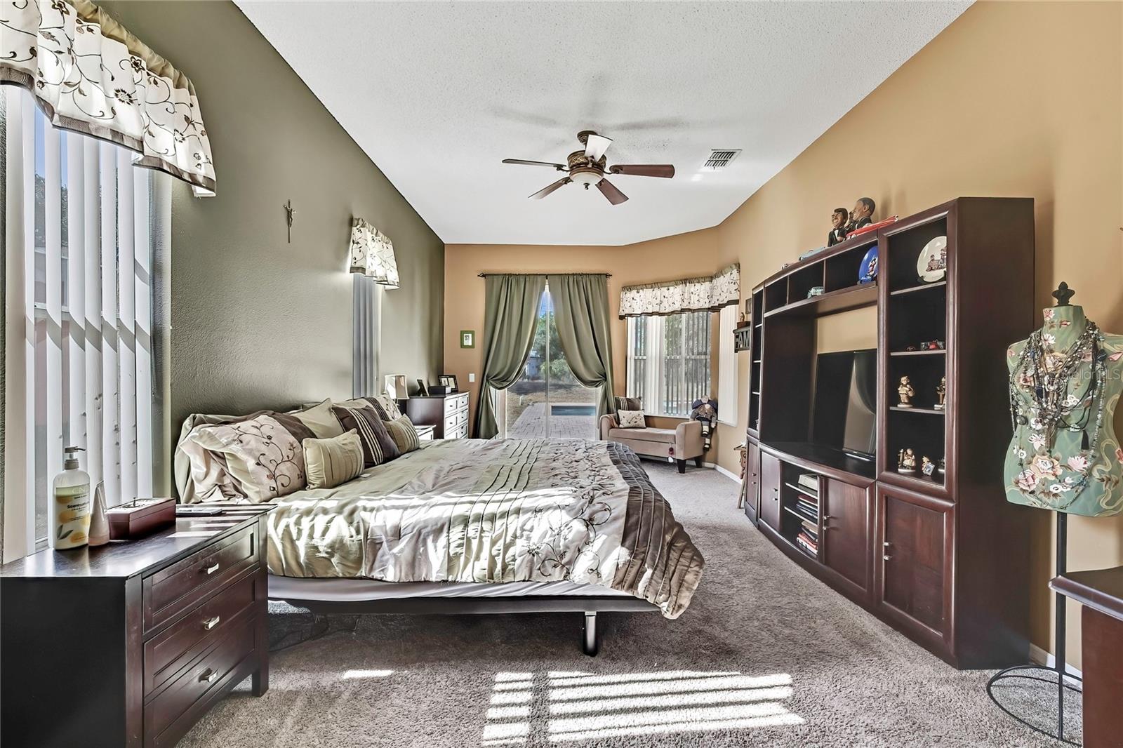 Image 19 of 44 For 4771 Sand Ridge Boulevard