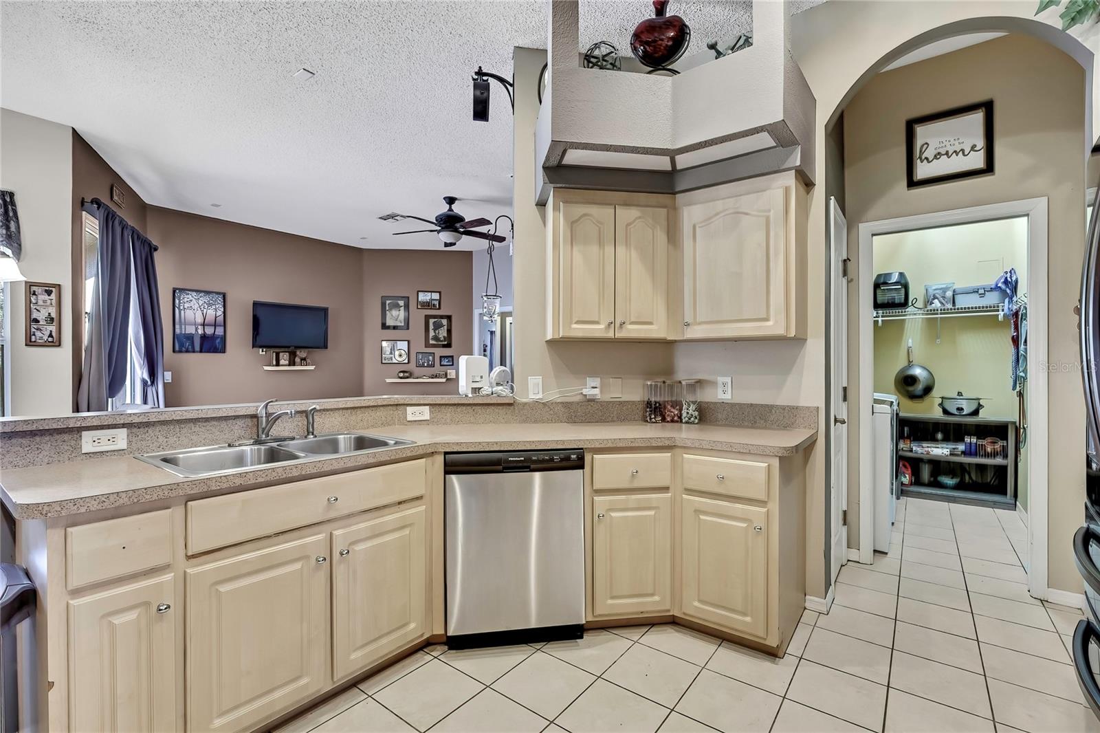 Image 9 of 44 For 4771 Sand Ridge Boulevard