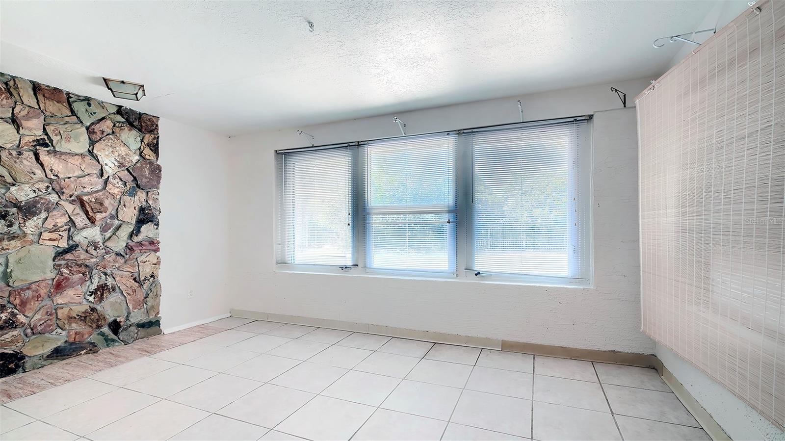 Image 31 of 56 For 12050 Cavern Road