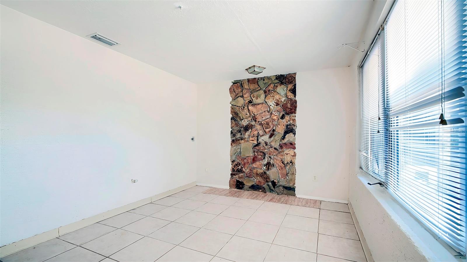 Image 32 of 56 For 12050 Cavern Road