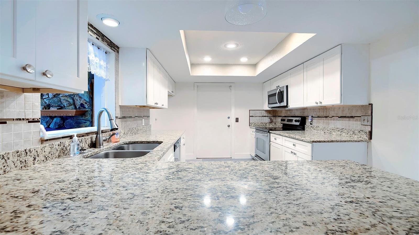 Image 8 of 56 For 12050 Cavern Road