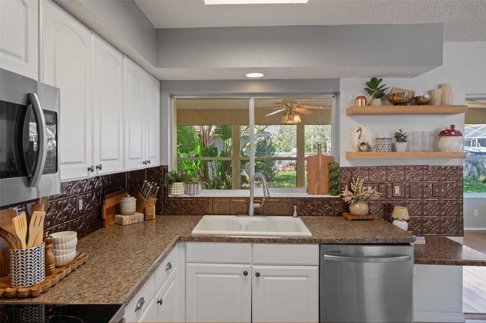 Image 13 of 38 For 2079 Trenton Avenue