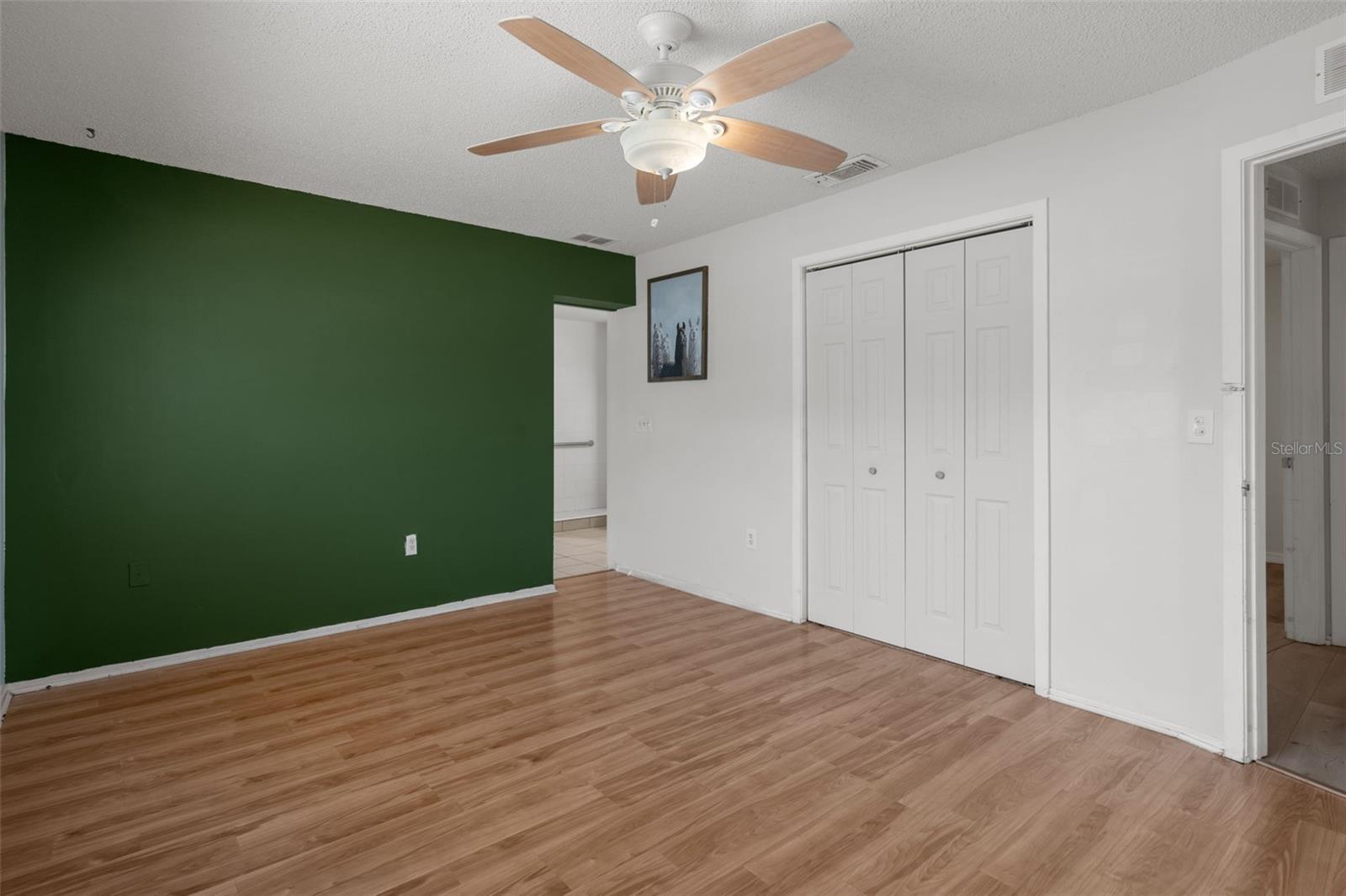 Image 17 of 38 For 2079 Trenton Avenue