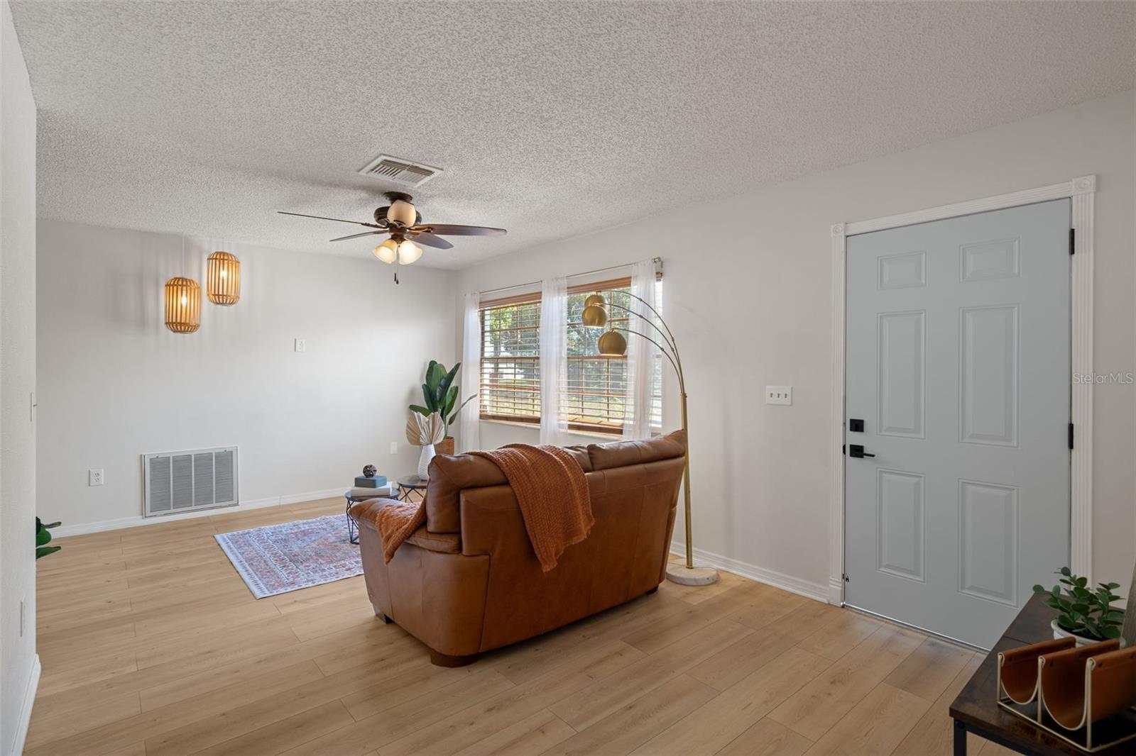 Image 6 of 38 For 2079 Trenton Avenue