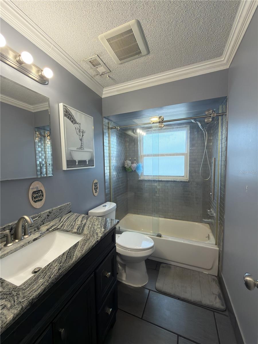 Image 24 of 37 For 6732 Pomander Avenue