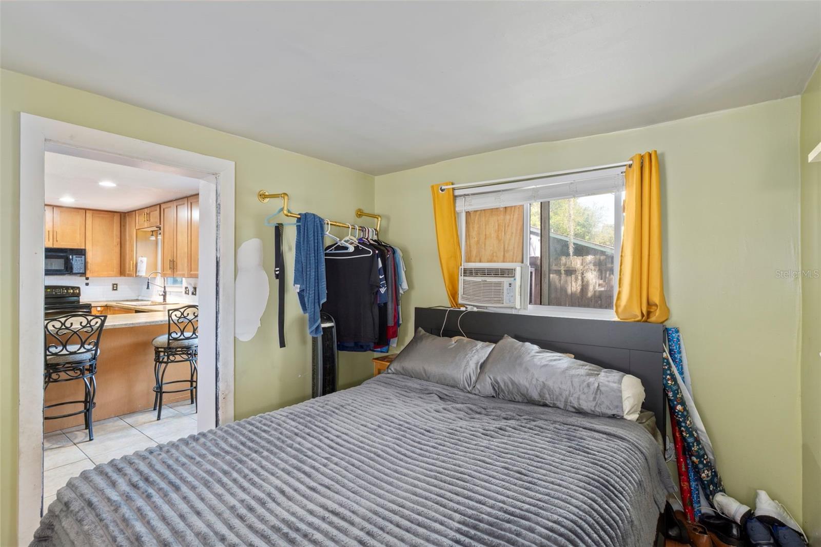 Image 29 of 37 For 6732 Pomander Avenue