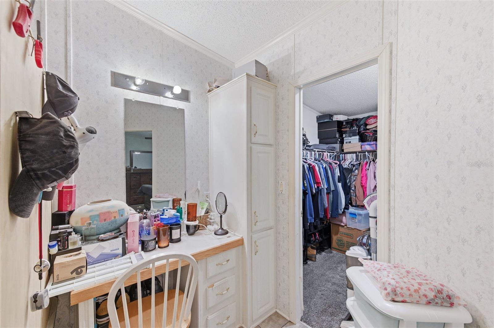 Image 33 of 73 For 9634 Pat Street