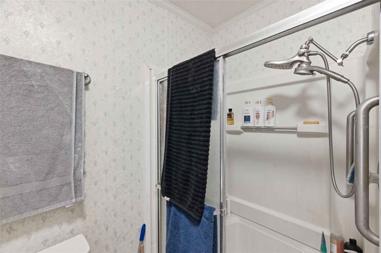 Image 36 of 73 For 9634 Pat Street