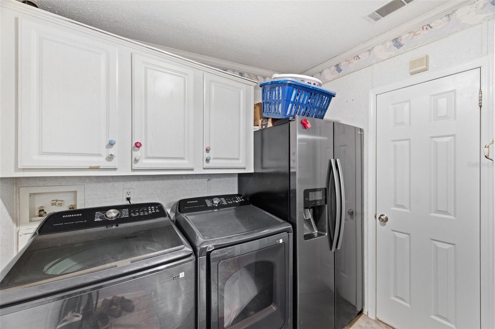 Image 46 of 73 For 9634 Pat Street