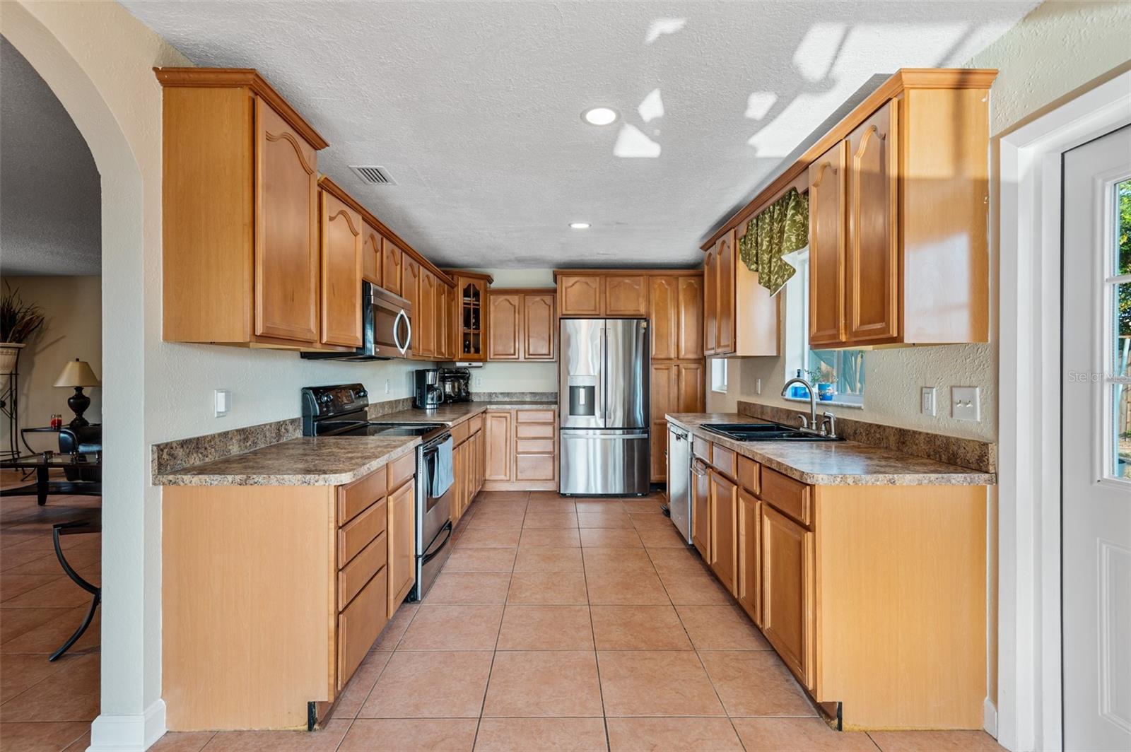 Image 12 of 33 For 1106 Connecticut Road