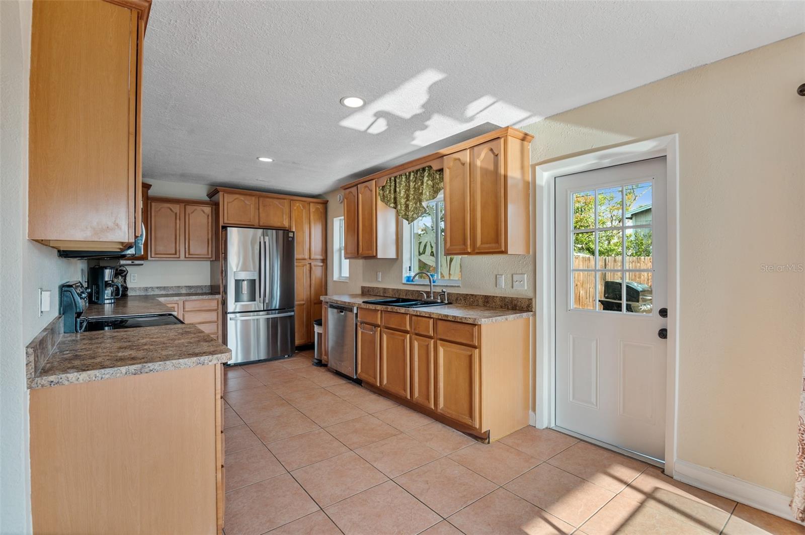 Image 13 of 33 For 1106 Connecticut Road