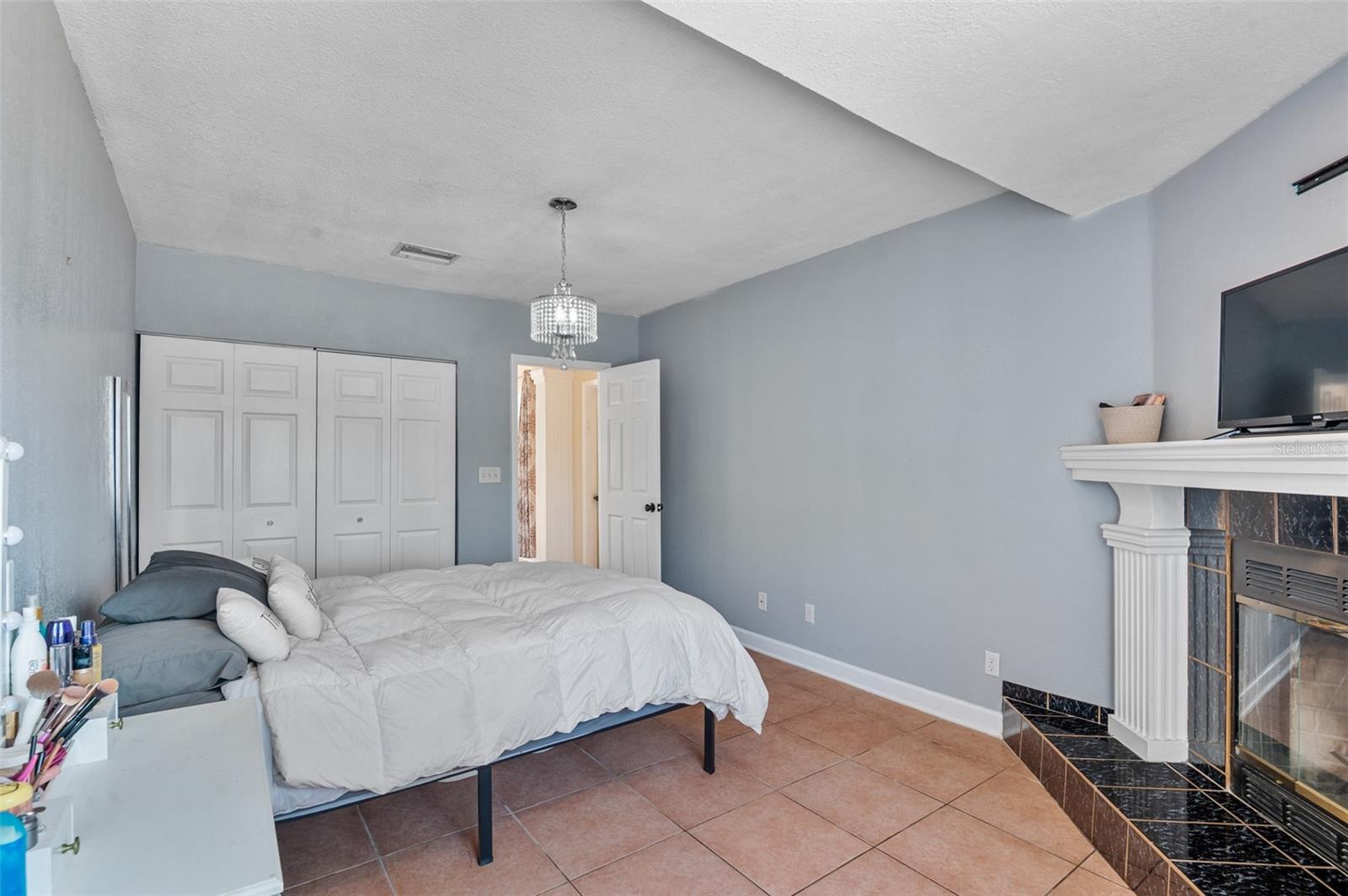 Image 26 of 33 For 1106 Connecticut Road