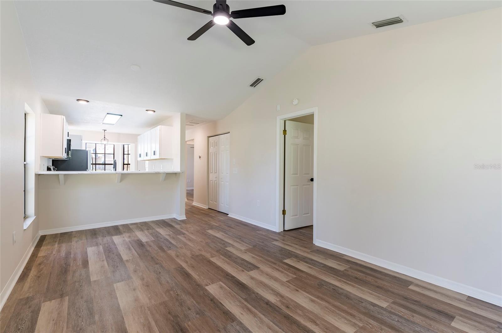 Image 10 of 26 For 13237 Molitor Court 13237