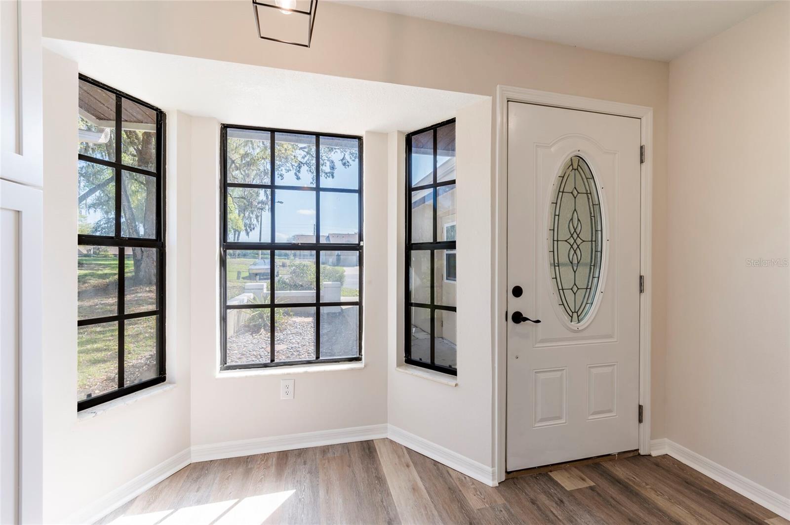 Image 5 of 26 For 13237 Molitor Court 13237